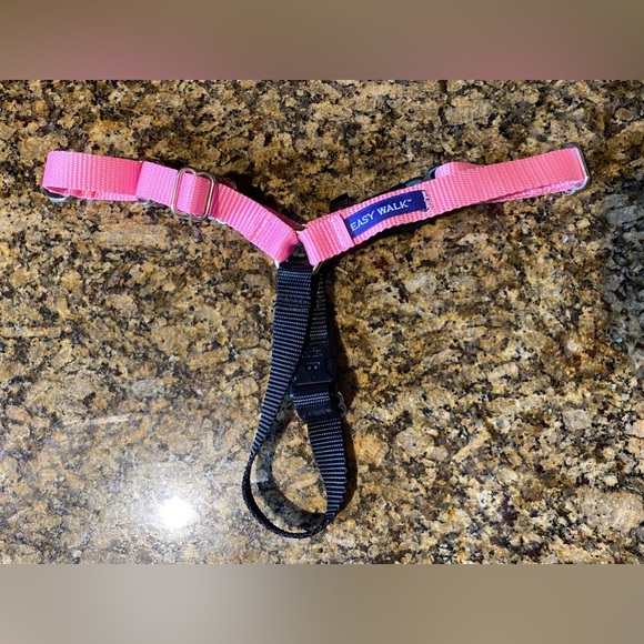 Easy Walk® Harness, No Pull Dog Harness - SIZE: Medium - Picture 1 of 4